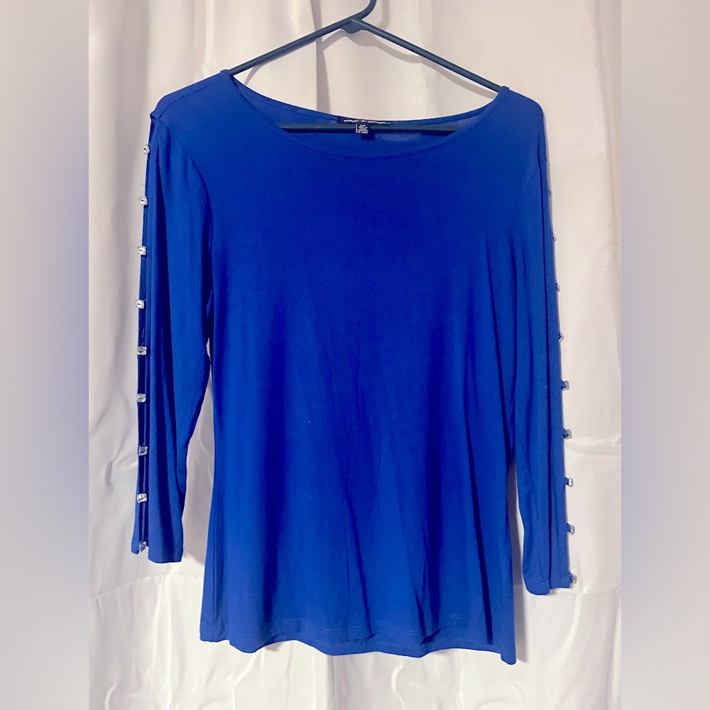 Royal Blue top with beautiful sleeves never worn.